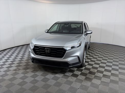 Used 2025 Honda CR-V LX image 3