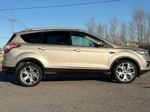Certified 2017 Ford Escape Titanium w/ Equipment Group 301A image 8