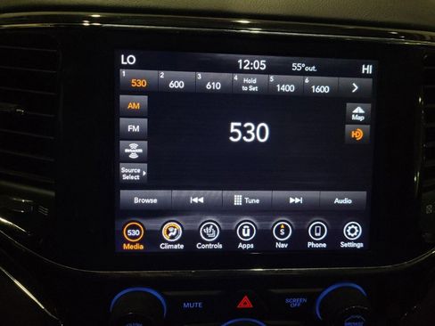 Used 2020 Jeep Grand Cherokee Overland image 25