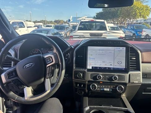 Used 2022 Ford F350 Platinum AWD/4WD image 11