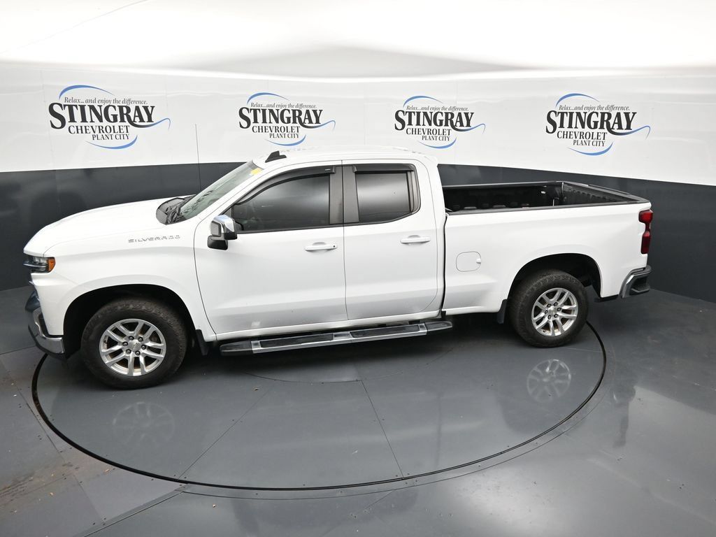 Used 2020 Chevrolet Silverado 1500 LT w/ LT Value Package RWD image 21