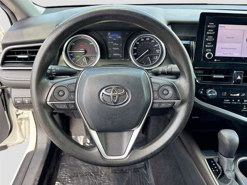 Used 2022 Toyota Camry LE FWD image 11