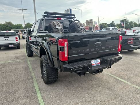 Used 2023 Ford F250 Lariat w/ Lariat Ultimate Package AWD/4WD image 8