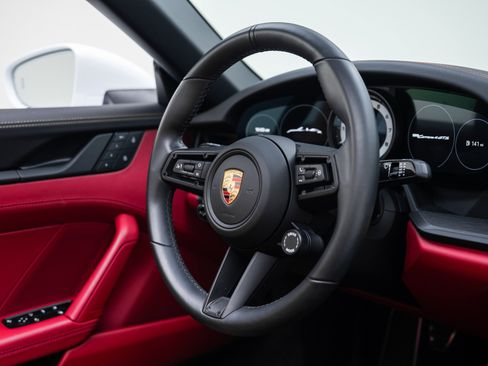 Used 2022 Porsche 911 Carrera 4 GTS image 38