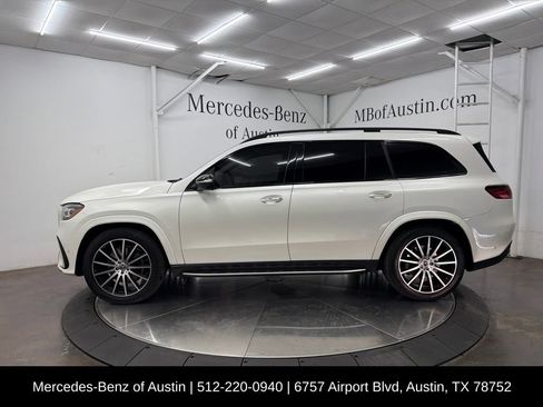 Used 2024 Mercedes-Benz GLS 450 4MATIC image 4