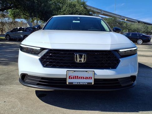 Used 2026 Honda Accord SE image 9