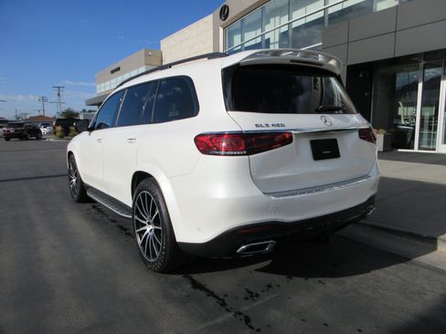 Used 2022 Mercedes-Benz GLS 450 4MATIC image 5