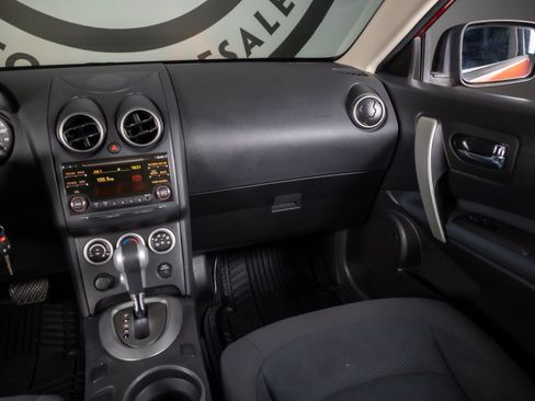 Used 2015 Nissan Rogue S w/ Convenience Package FWD image 8