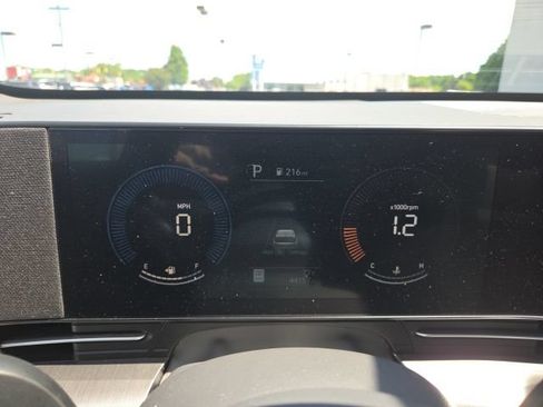 Used 2024 Hyundai Kona SEL AWD/4WD image 23