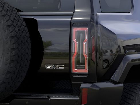 New 2026 GMC Hummer EV SUV image 11