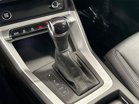 Certified 2023 Audi Q3 2.0T Premium w/ Convenience Package AWD/4WD image 16