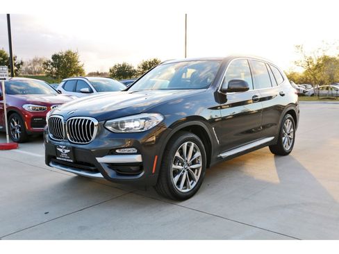 Used 2018 BMW X3 xDrive30i w/ Convenience Package image 3
