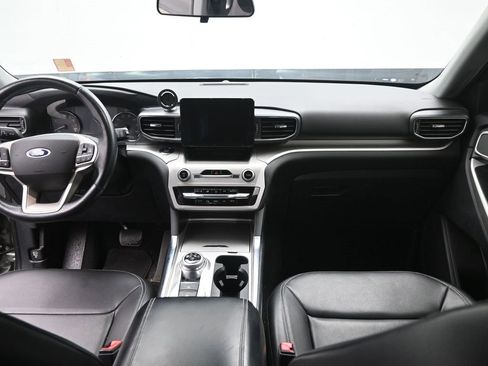 Certified 2020 Ford Explorer XLT w/ Equipment Group 202A image 16