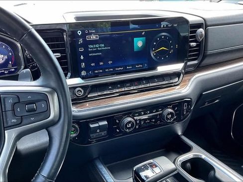 Used 2023 Chevrolet Silverado 1500 LT Trail Boss AWD/4WD image 6