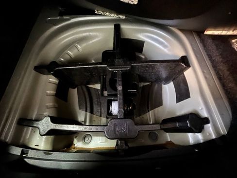 Used 2023 Volkswagen Jetta Sport image 30