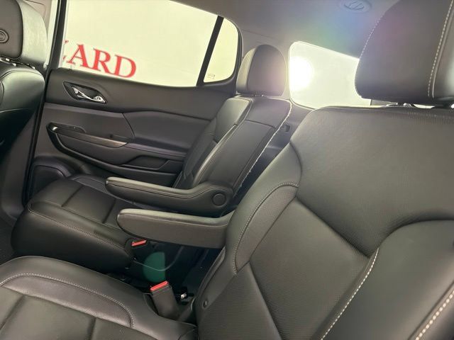 Used 2020 GMC Acadia SLT w/ Premium Package FWD image 30