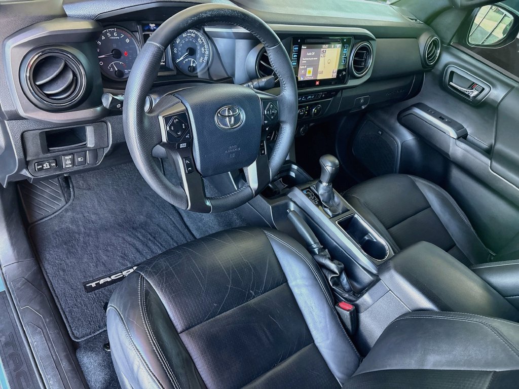 Used 2019 Toyota Tacoma TRD Off-Road AWD/4WD image 9