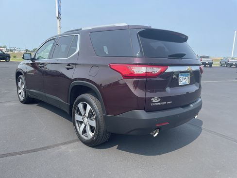 Used 2018 Chevrolet Traverse LT w/ LPO, Cargo Package AWD/4WD image 3
