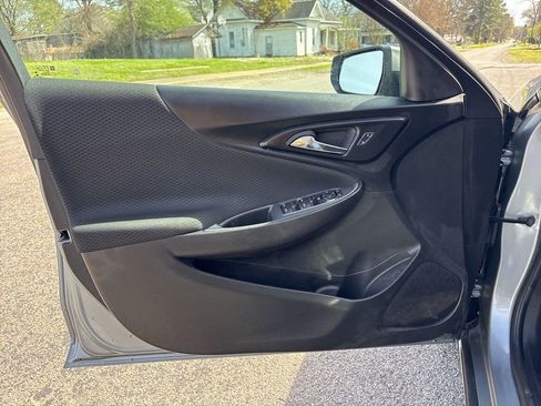 Used 2024 Chevrolet Malibu LT image 10