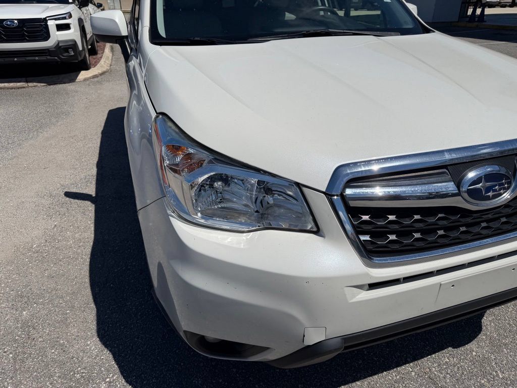 Used 2016 Subaru Forester 2.5i Limited AWD/4WD image 15