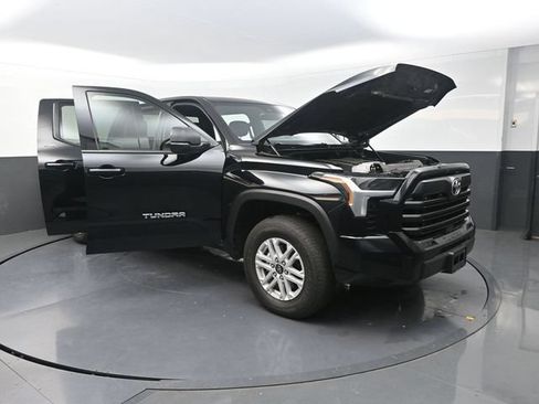 Used 2026 Toyota Tundra SR5 w/ SR5 Premium Package AWD/4WD image 39