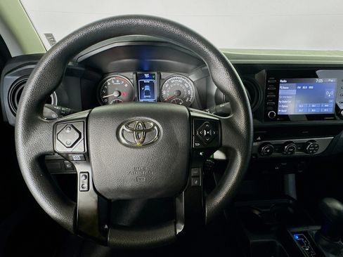 Used 2022 Toyota Tacoma SR image 11