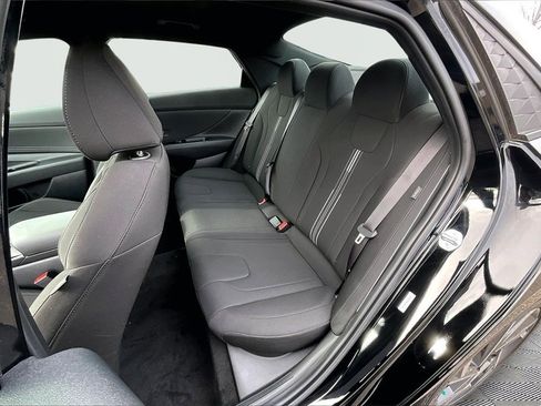 Used 2025 Hyundai Elantra Sport image 26