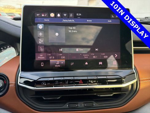 Certified 2024 Jeep Compass Limited w/ Sun and Sound Group image 13