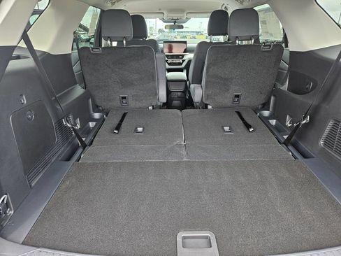 New 2026 Ford Explorer Active AWD/4WD image 21