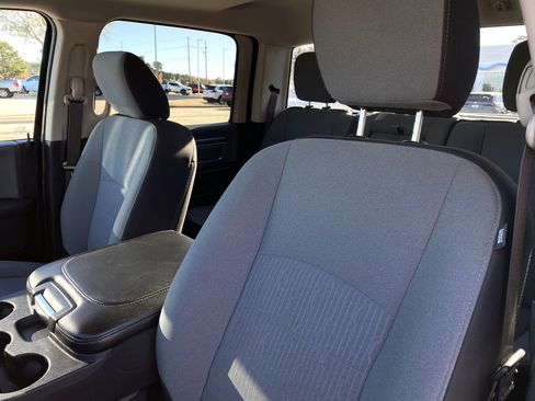 Used 2023 RAM 1500 Classic SLT image 13