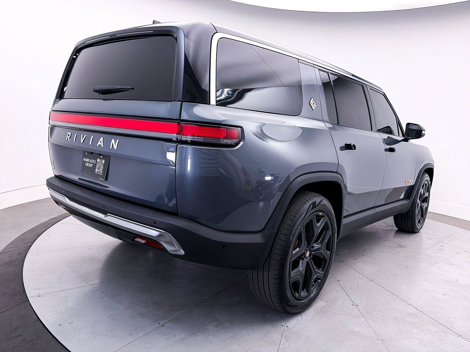 Used 2022 Rivian R1S Launch Edition Quad AWD/4WD image 18