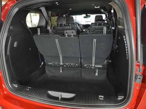 Used 2025 Chrysler Pacifica Select AWD/4WD image 17