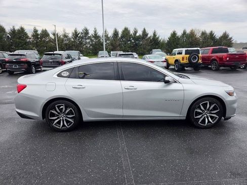 Used 2017 Chevrolet Malibu LT w/ Leather Package image 16