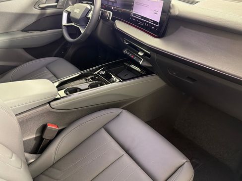 New 2026 Audi Q3 quattro 2.0T AWD/4WD image 15