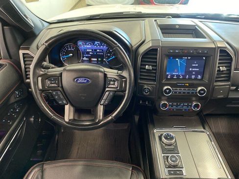 Used 2019 Ford Expedition Limited w/ Equipment Group 303A AWD/4WD image 13