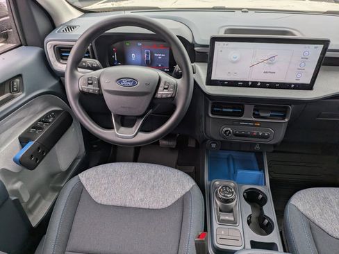 New 2025 Ford Maverick XLT image 17