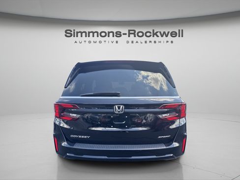 Used 2025 Honda Odyssey Sport-L image 3
