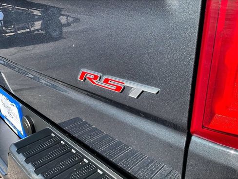 Used 2019 Chevrolet Silverado 1500 RST AWD/4WD image 33