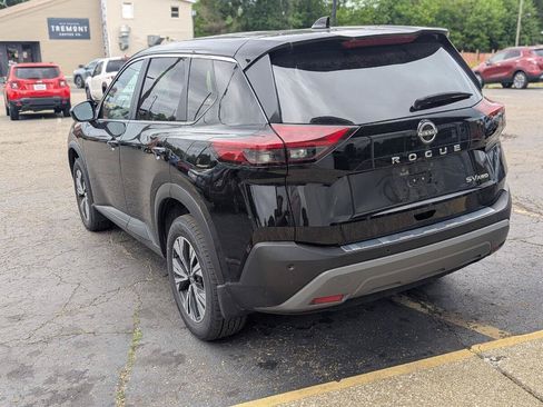 Used 2023 Nissan Rogue SV AWD/4WD image 5