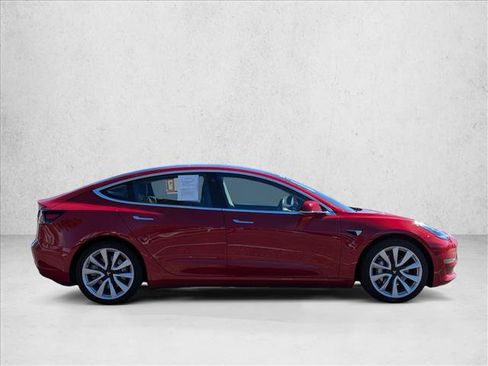 Used 2018 Tesla Model 3 Long Range image 4