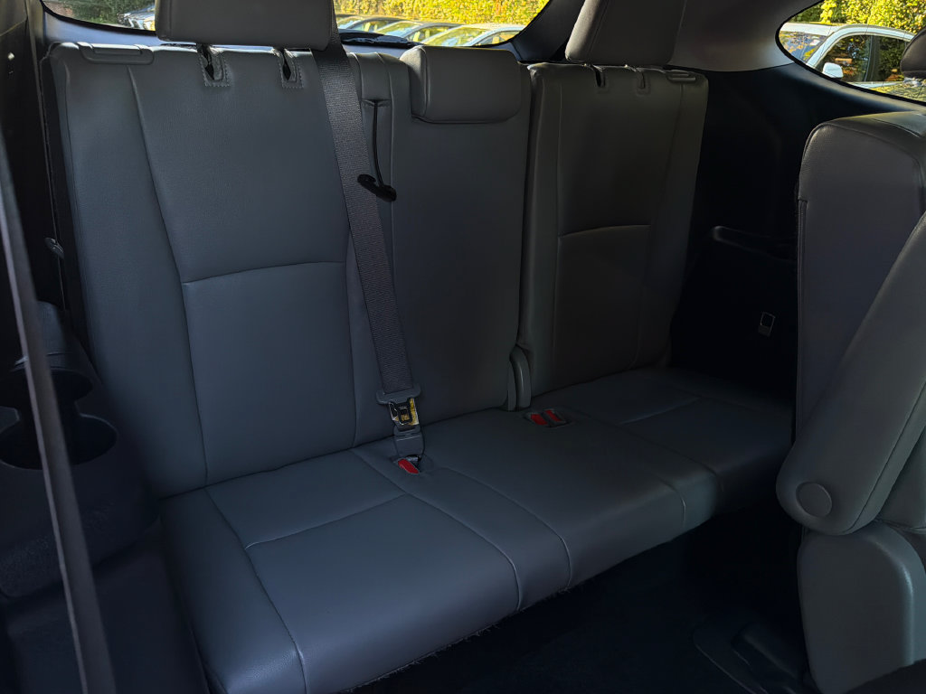 Used 2023 Toyota Highlander XLE AWD/4WD image 17