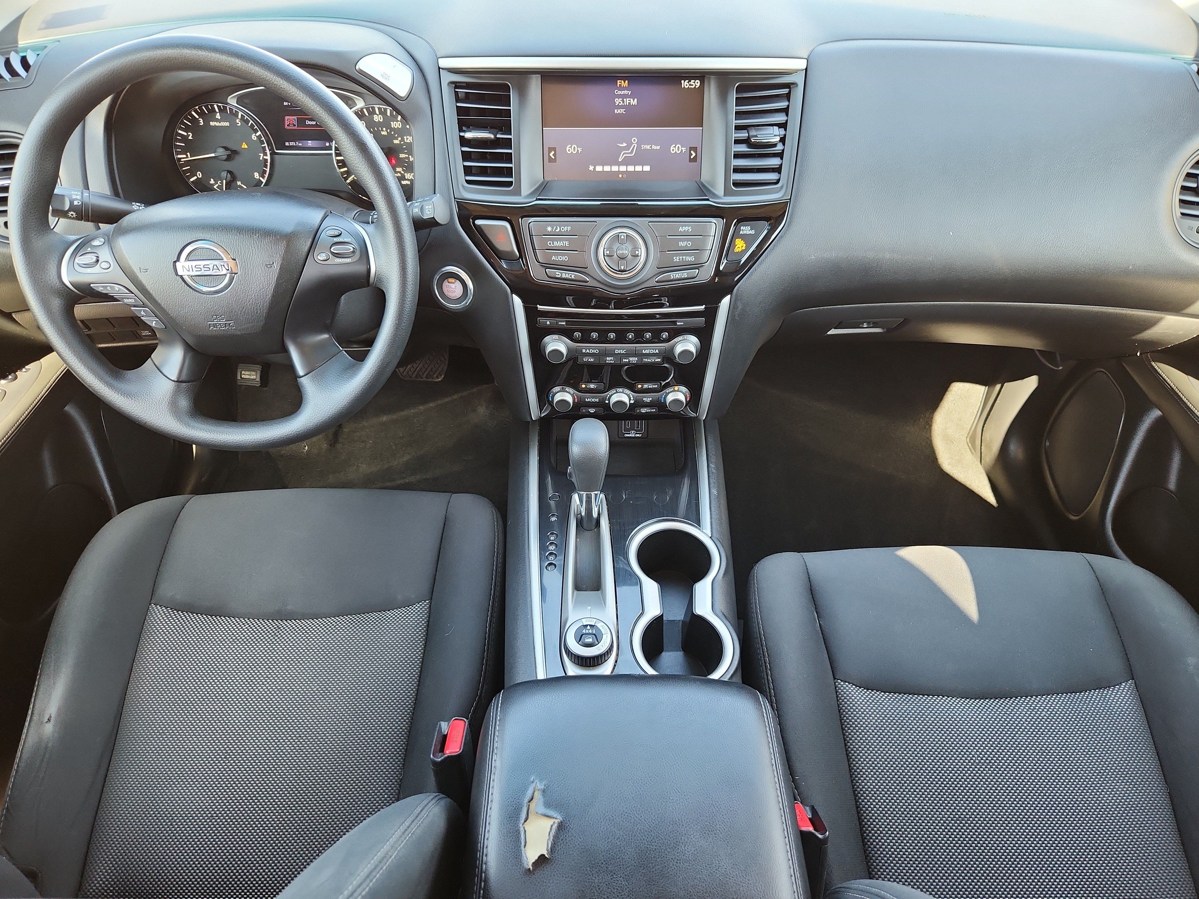 Used 2019 Nissan Pathfinder S AWD/4WD image 12