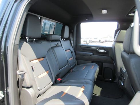 Certified 2025 GMC Sierra 2500 AT4 w/ AT4 Premium Plus Package AWD/4WD image 27