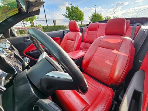 Used 2007 Ford Mustang GT image 11