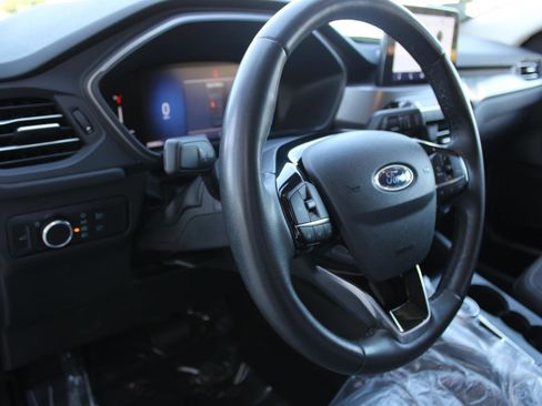 Used 2023 Ford Escape Active image 14