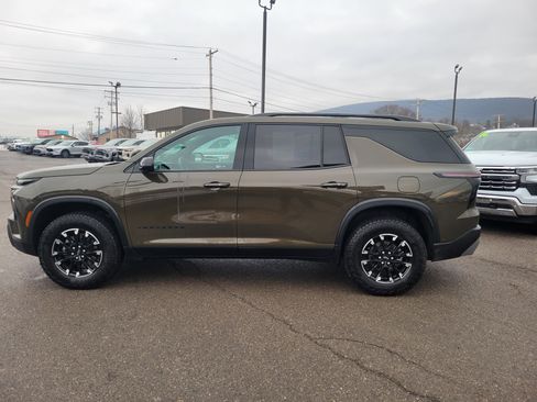 Used 2025 Chevrolet Traverse Z71 w/ Enhanced Driving Package image 4