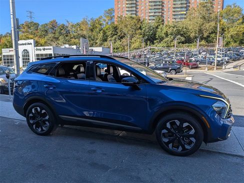 Certified 2023 Kia Sportage X-Line image 5