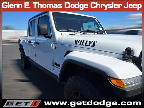Certified 2022 Jeep Gladiator Willys image 6