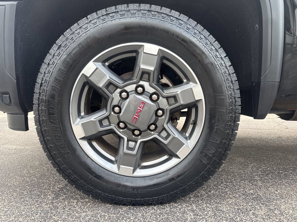 Used 2025 GMC Sierra 2500 SLE w/ SLE Convenience Package AWD/4WD image 12