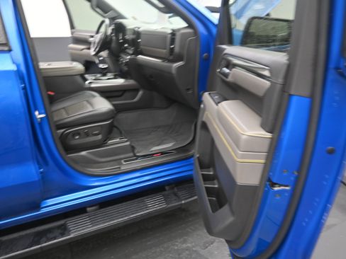 Used 2022 Chevrolet Silverado 1500 ZR2 image 20